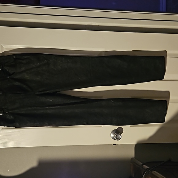 Pants - Picture 5 of 6